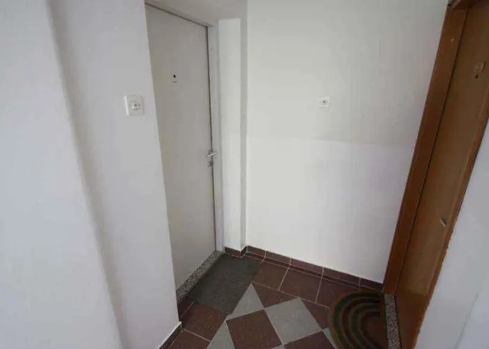In 14218 Apartment